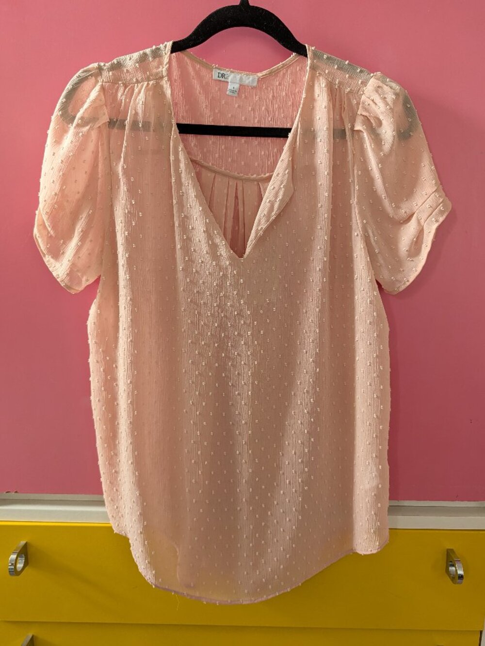 DR2 Blush Pink Swiss Dot Split Neck Blouse Puff Sleeve Size Small